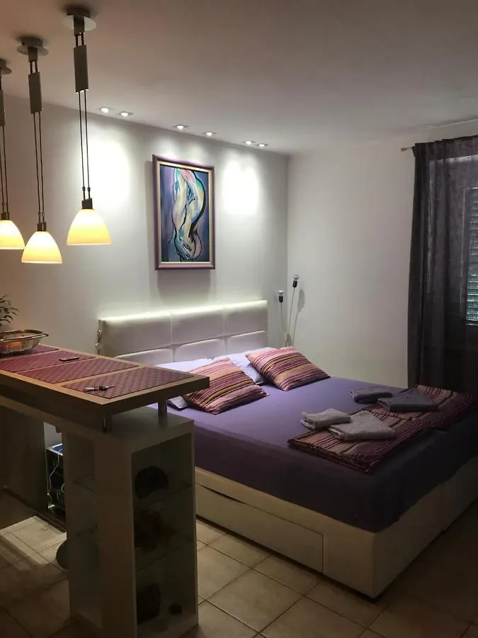 Studio Apartment Yess ,Split